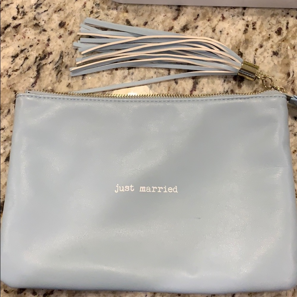 🌟 FINAL PRICE 🌟 Gently used, pale blue, clutch